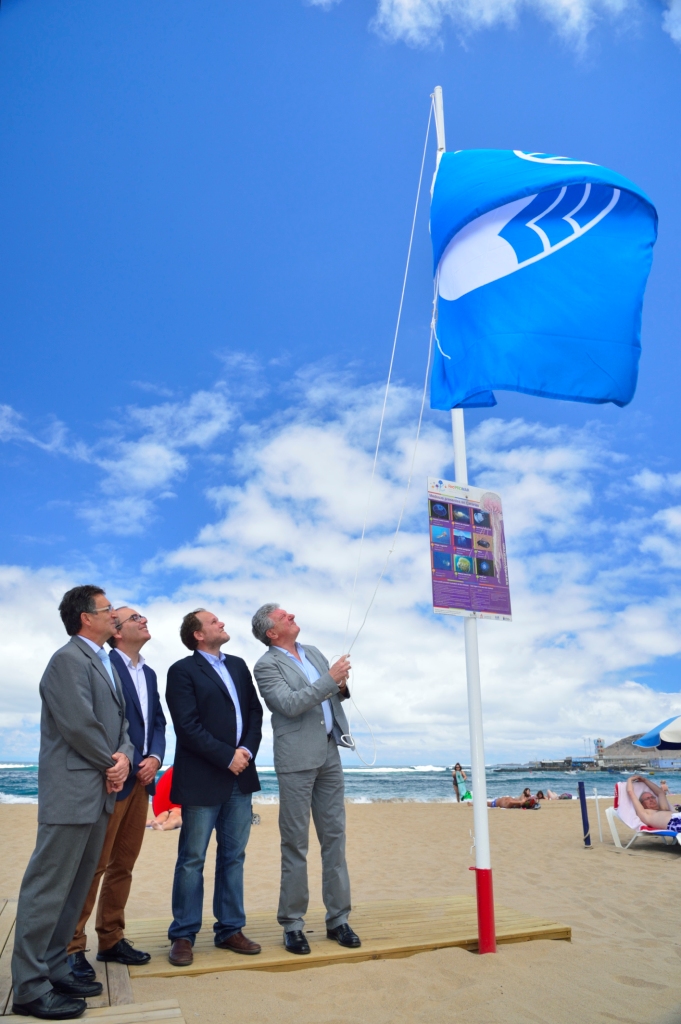 Izado bandera azul Las Canteras 2016 -